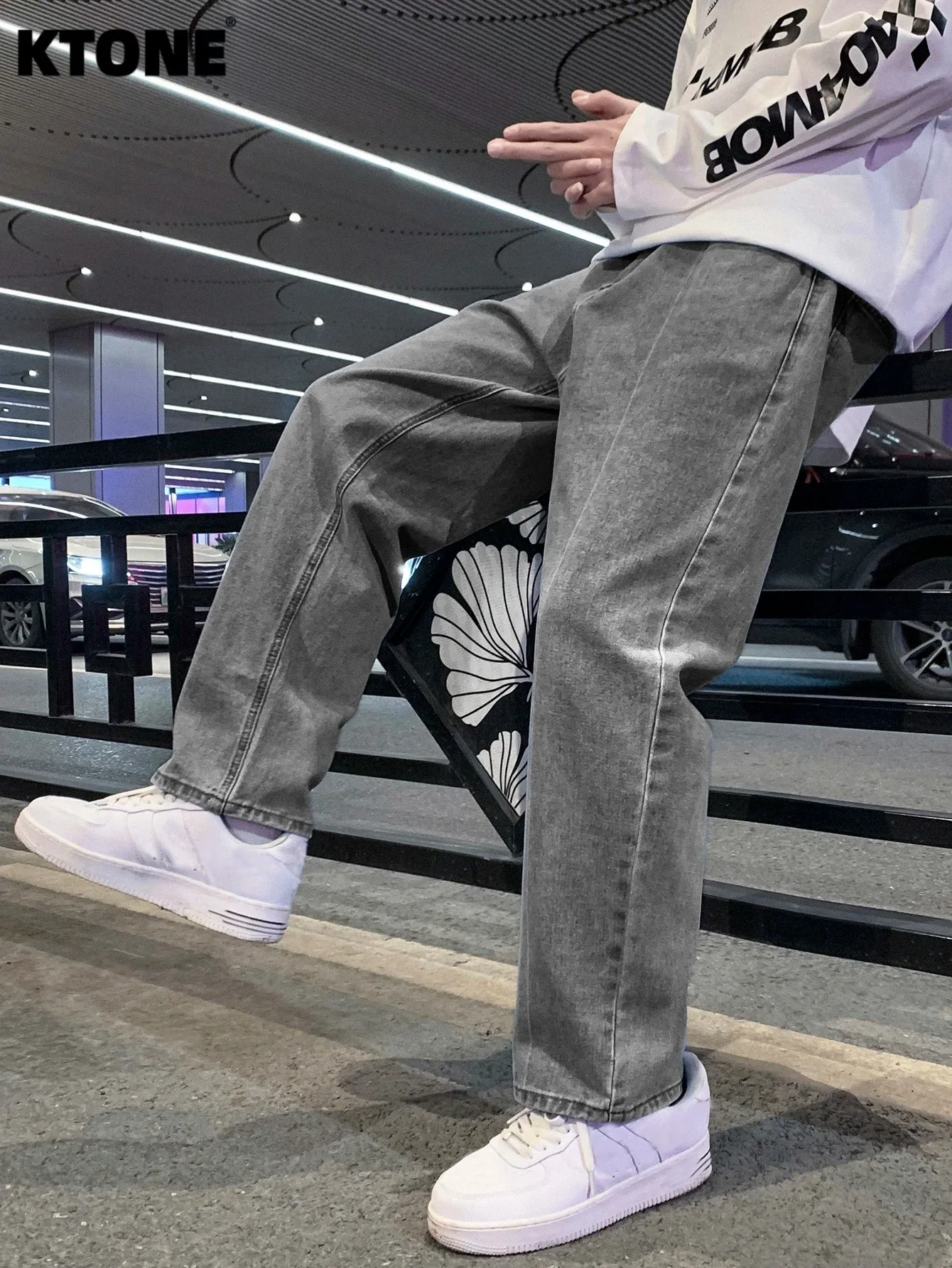 

Men's Slim Jeans Original Light Retro Dating Pants. No accessories or belts included.