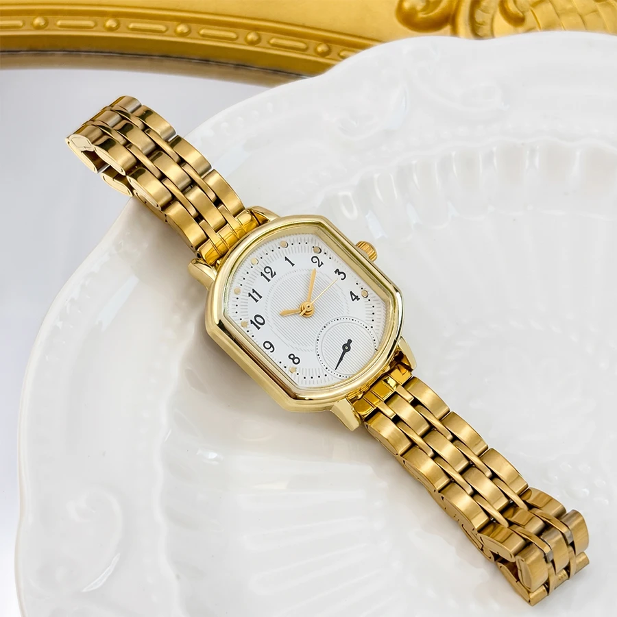 Ladies Watch: Oval Dial Premium Stainless Steel Strap Sophisticated All-match Women's Watch