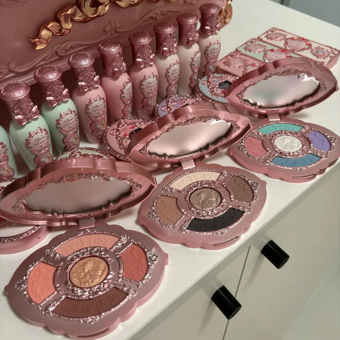 Flower Knows Midsummer Fairytale Fard à Joues Velours Gloss à Lèvres Fard à Paupières Kit de Maquillage Hydratant Longue Tenue pour Filles Beauté