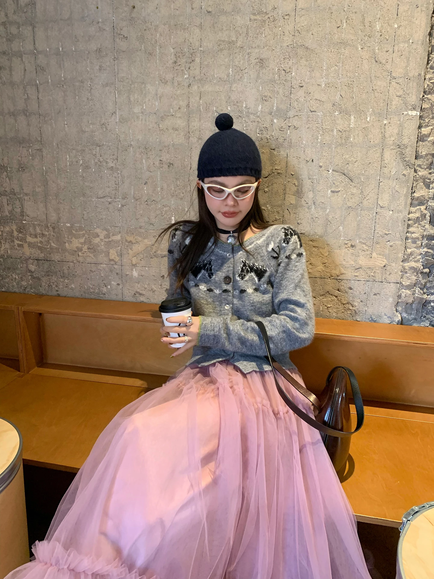 

Вязаный свитер Le Rouge ey Series с круглым вырезом, узором косы, из верблюжьей шерсти, повседневный модный женский кардиган