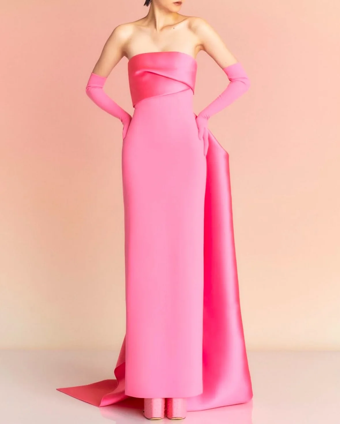 Customized Temperament Sheath Back Slit Evening Dress Graceful Strapless Celebrity Gowns Delicate Satin Ribbons Party Dress