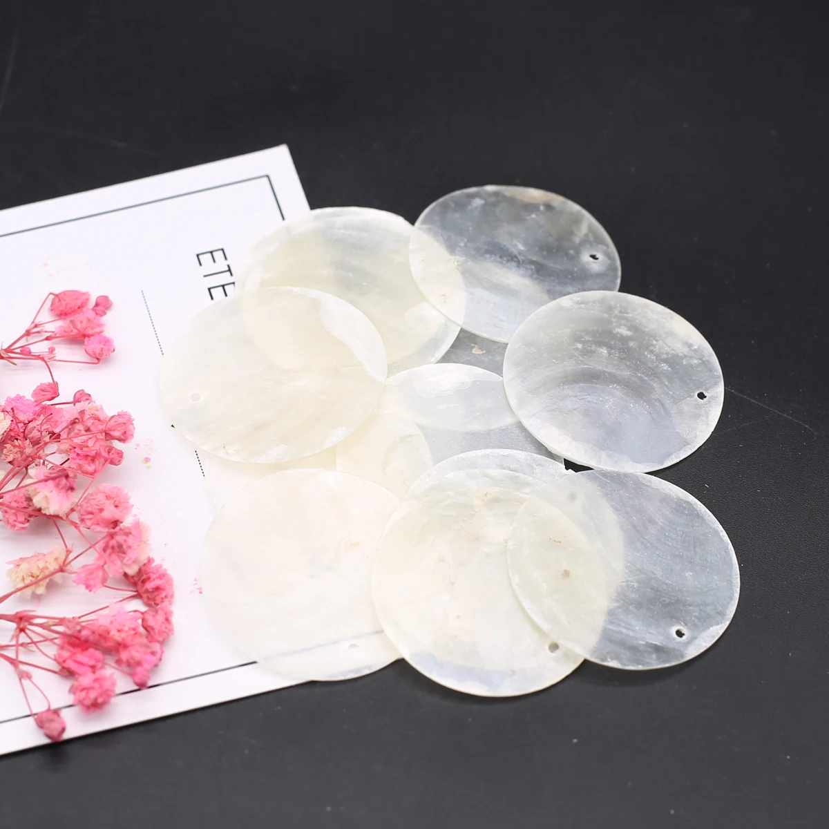 A Pack of 10 Round Sliced Shells For Jewelry Making DIY Bracelet Necklace Earring Accessories Exquisite Women\'s Gifts