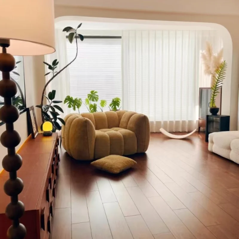 

Full of Texture! The Pink Cloud-shaped Lambskin Single Sofa Is A Small Happiness At Home, As Soft As A Cloud!