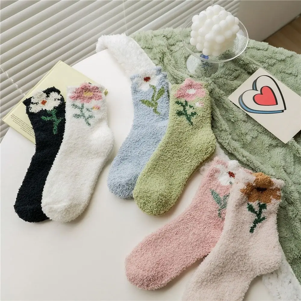

6Pairs Comfortable Thickened Coral Fleece Socks Flower Winter Floor Plush Socks Hosiery Sleeping Warm Socks Women Winter