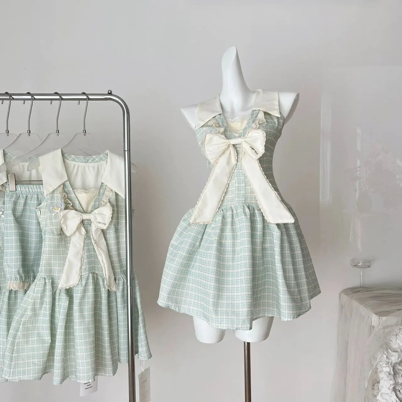 

Japan Sweet And Fresh Retro Bow Halter Dress Women'S Summer Slimming Waist Plaid Tutu Skirt