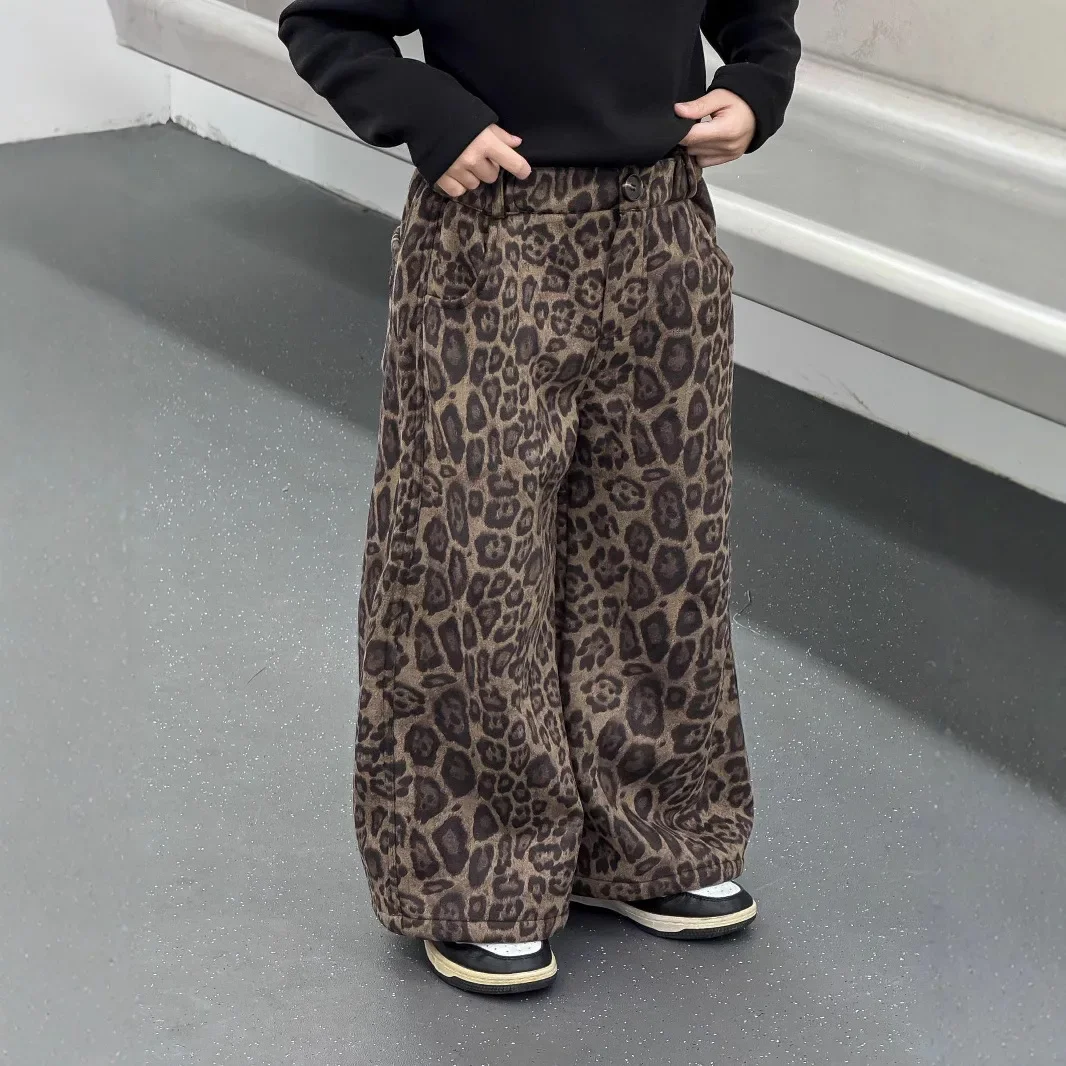 Boys Pants 2024 Winter New Childrens Wear Korean Boy Baby Leopard Suede Composite Thick Wide Leg Pants Casual Simplicity