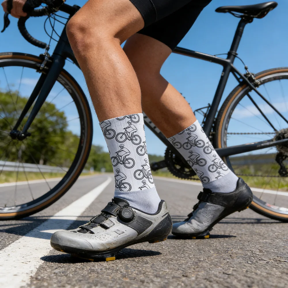 

Aero Summer Silicone Anti-Slip Socks for Cycling And Running - Bicycle Sport Socks 2026 New