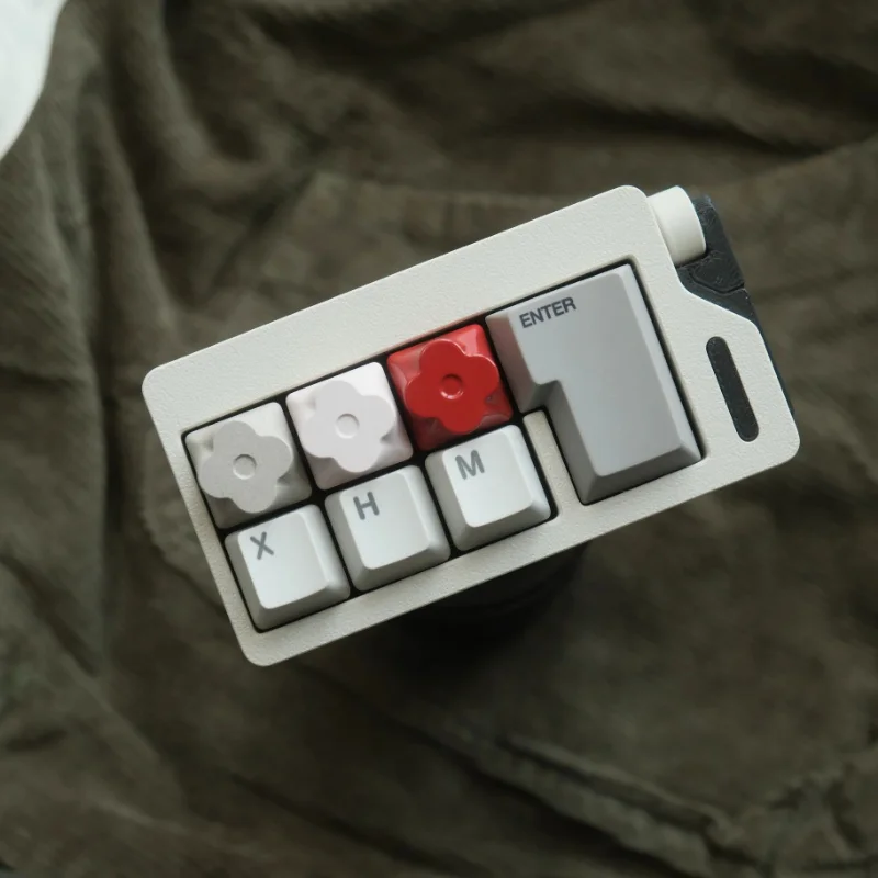 

MiFuny Flower Metal Keycaps CNC Aluminium Keycap Simple R4 Cherry Profile Custom Artisan Keycap for Mechanical Keyboards Gifts