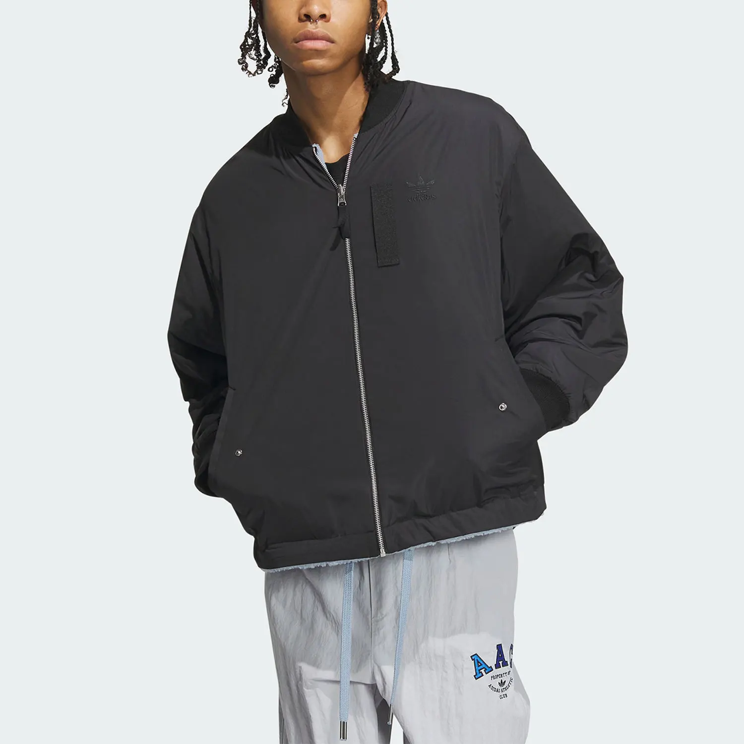 

Оригинальная двусторонняя спортивная куртка для пар Adidas IN0989