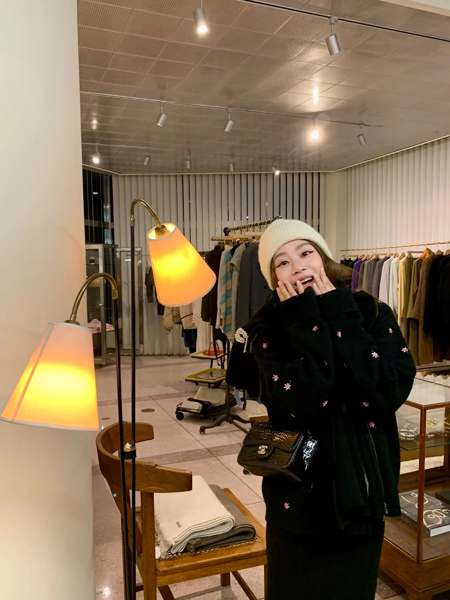 

Women's Full Wool Knitted Sweater with Hat Embroidered Petal Design Autumn Winter Outerwear Comfortable Loose Fit Cardigan