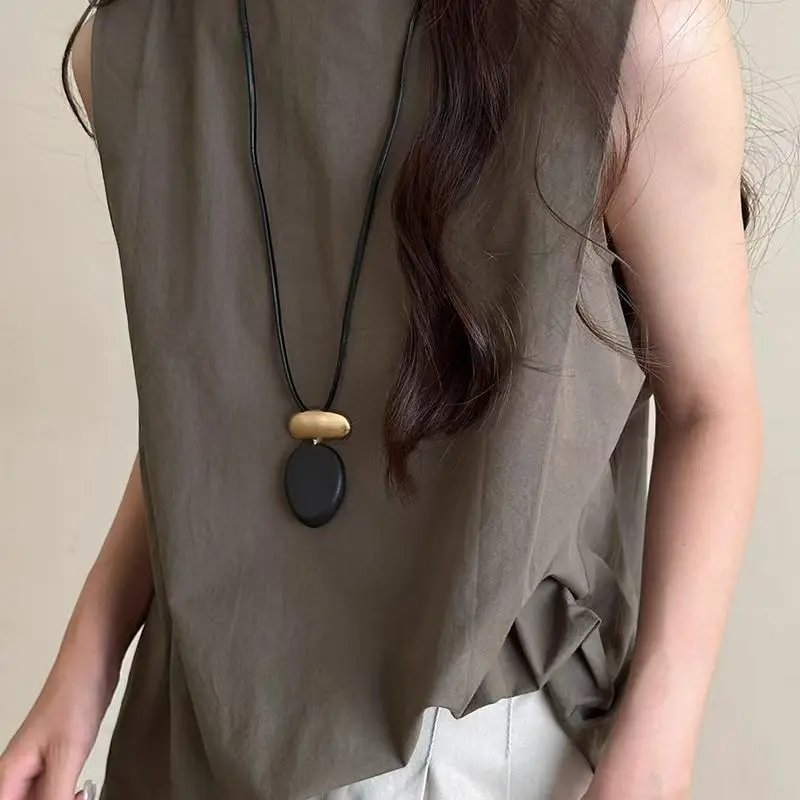 خمر خشبية البيضاوي قلادة قلادة للنساء الحد الأدنى ماتي كتلة معدنية قابل للتعديل الجلود حبل سترة سلسلة مجوهرات #6