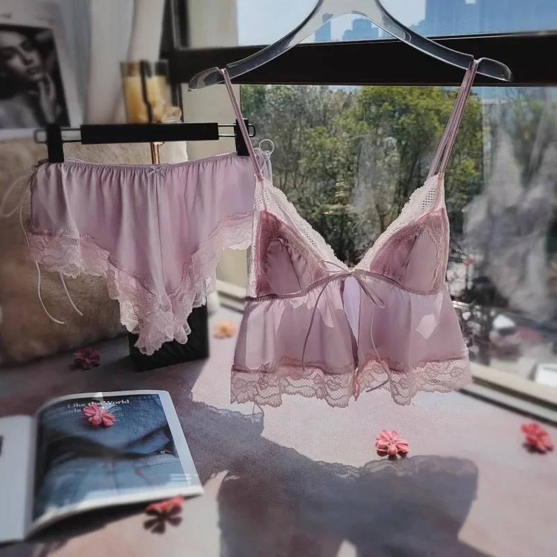 French Pajamas for Women Sleepwear Suspender Sleep Tops with Shorts Pajama Set 2025 New Sexy Lace Loungewear with Chest Pad