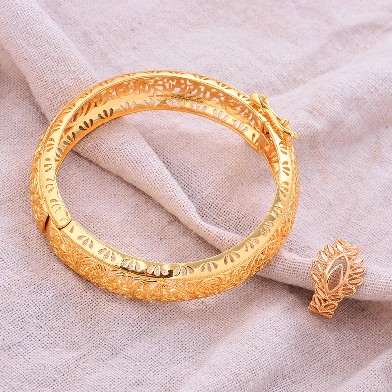 

Dubai Gold Color Bangles for women Jewelry Wedding Party Gift For Women Arabic African New Designer Copper Bracelets Jewellery