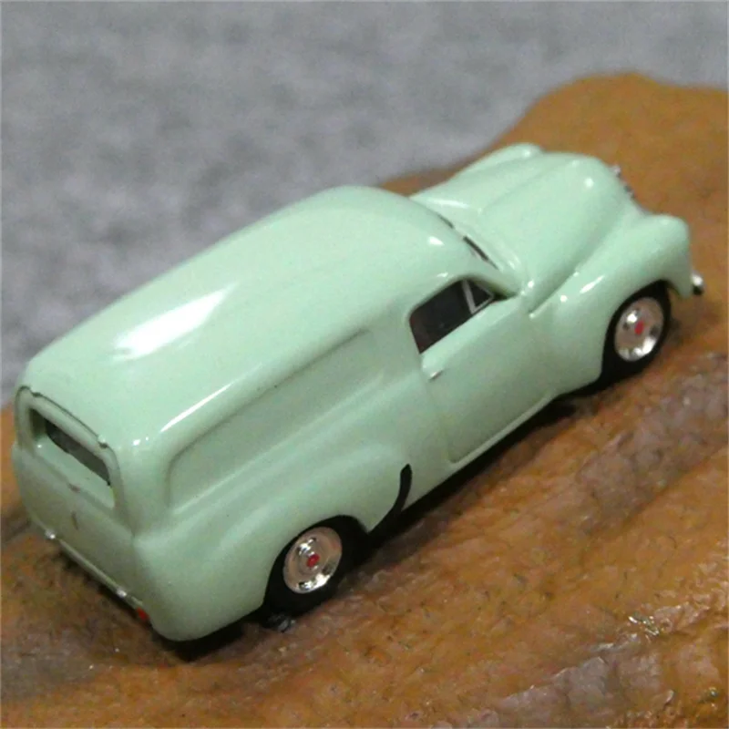 1/87 HO Scale Alloy Car Model 1954 FJ Panel Van Model Train Scene Miniature Collection Sand Table Landscape