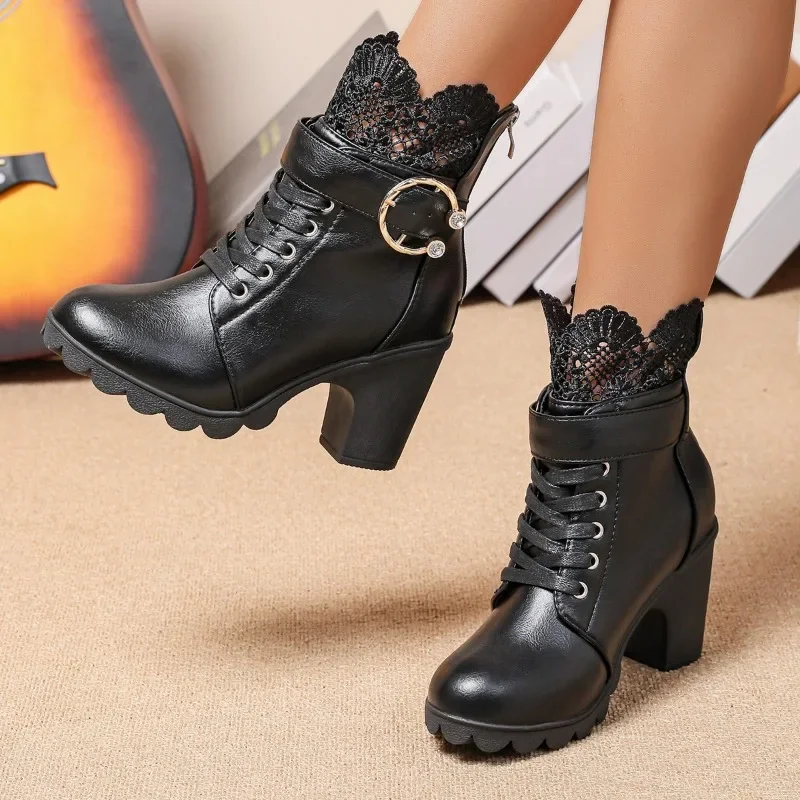 2024 Winter High Quality Women's Shoes Fashion Pointed Toe Solid Color Zipper Short Barrel Metal Buckle Women's Fashion Boots