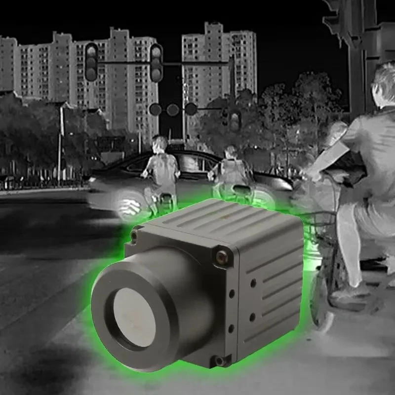 RSNV Night Vision High Resolution 1024x1080 Thermal Imaging Driving Assistant Vehicle Camera 640x480 Display 50 X 38 Field
