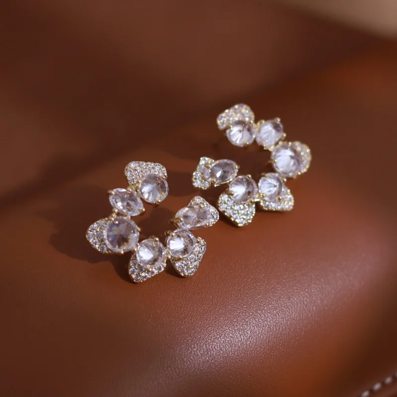 Korean new design fashion jewelry 14K gold plated water droplet zircon U-shaped earrings elegant women's daily work accessories
