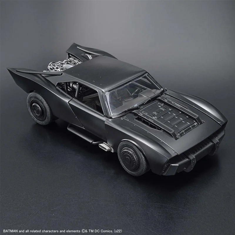 Bandai Original Batman Batmobile 1/35 Model Cars Toys Joints Movable Collectible Model Cars Ornaments Toys Boys Girls Kids Gifts