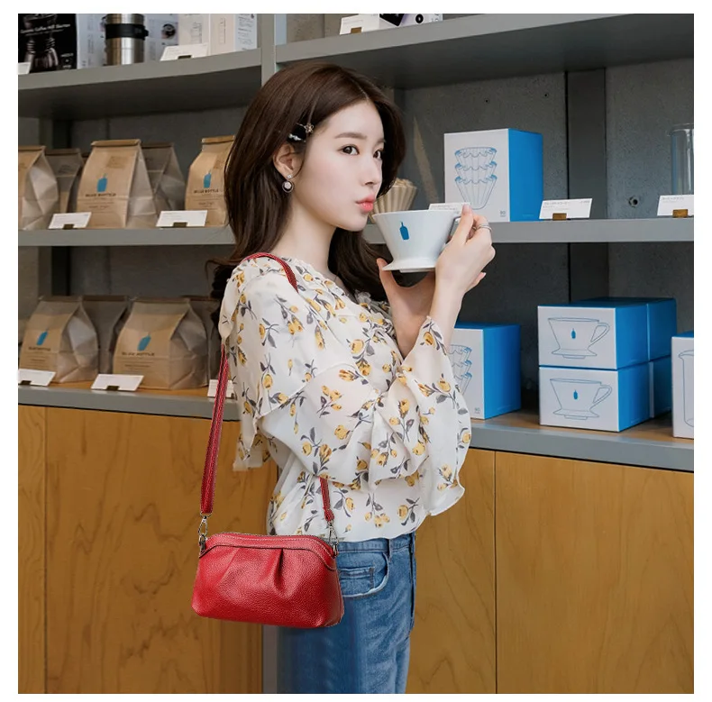 

PU leather multi-functional pleated women's crossbody bag, retro commuter lightweight single-shoulder bag