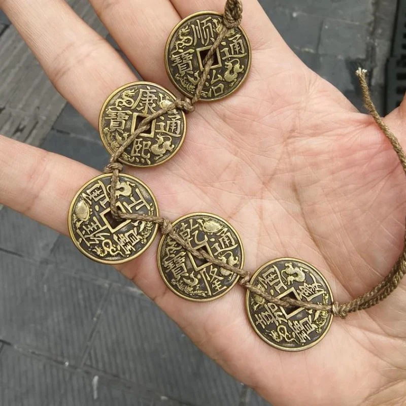 

Daqing Town Four Auspicious Beasts Пять императорских монет Набор медных монет Ретро медные монеты Деньги Монеты Домашний декор Диаметр 2,5 см