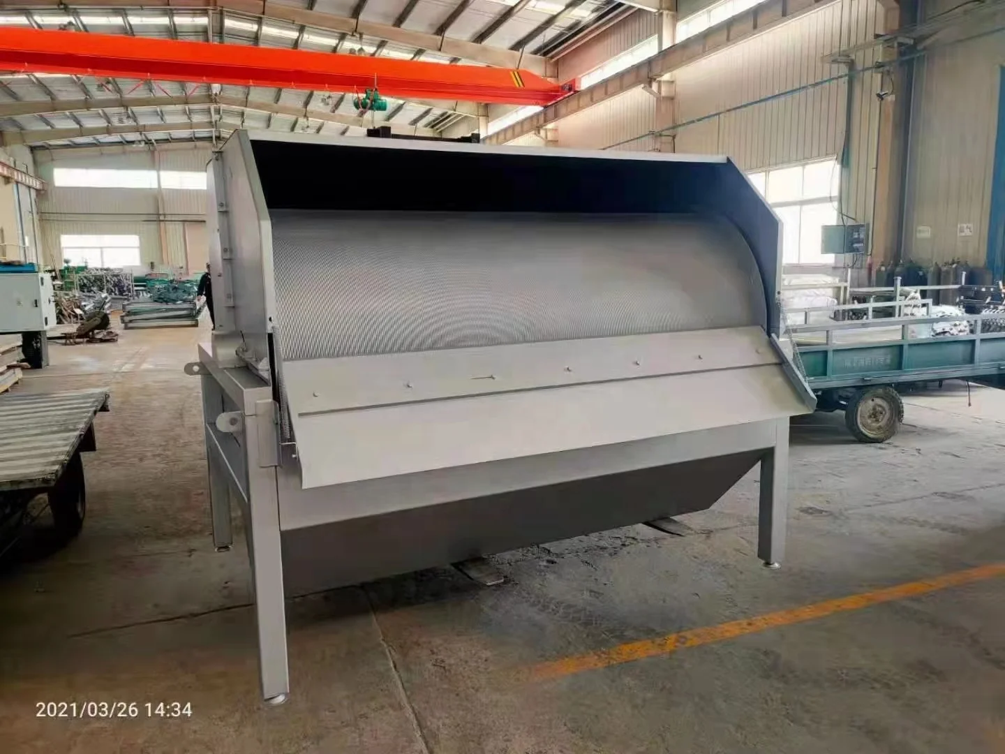 التشغيل في معالجة المياه في خط المواد الغذائية الصناعية PrContinue طبلة الفلتر الدوارة معدات فصل الصلبة السائلة المستمر