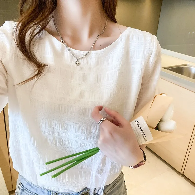 تي شيرت ملون f Sve للنساء لصيف 2025 تصميم مطوي أنيق تي شيرت نسائي من البوليستر Ne ort Sve