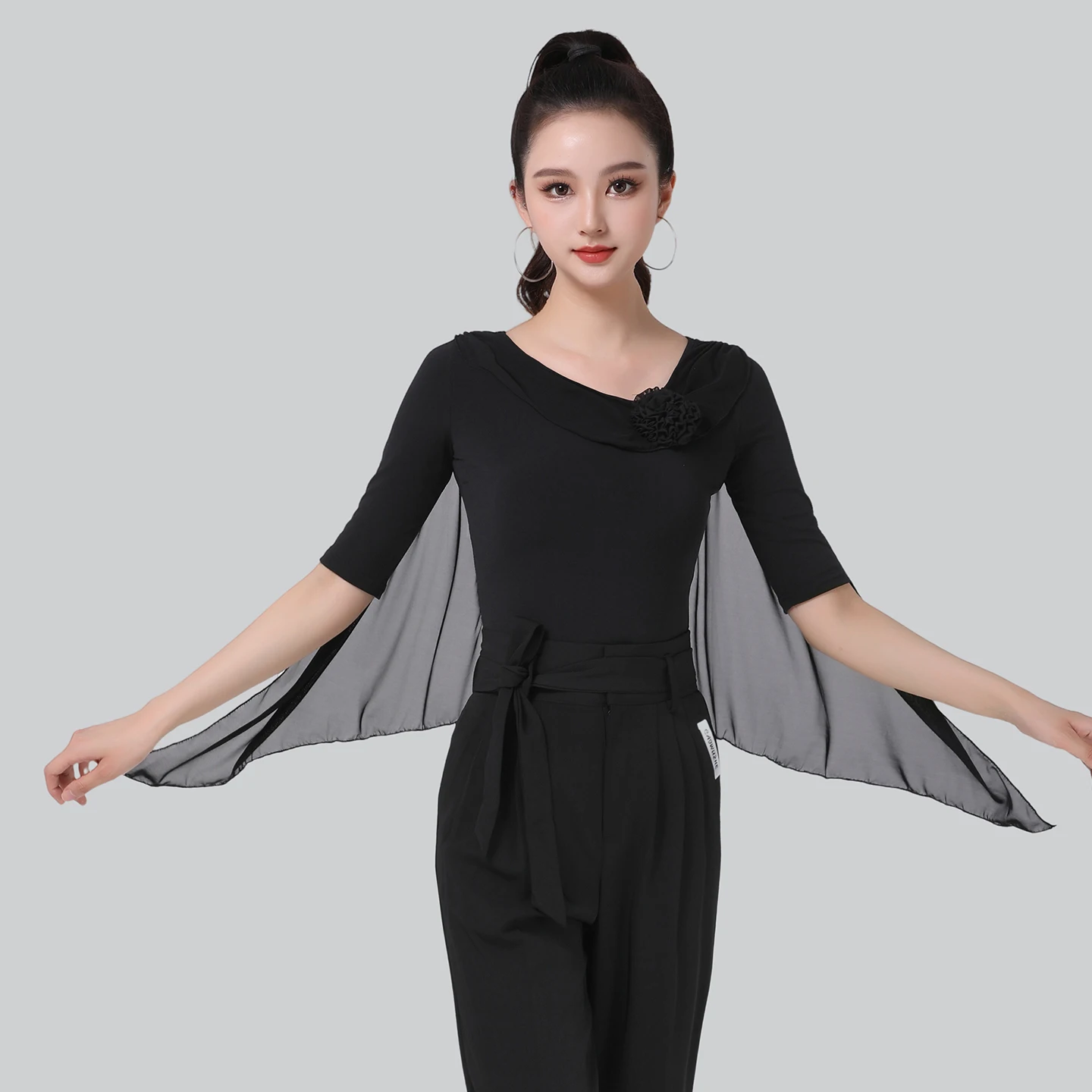 Profesjonalne stroje do tańca nowoczesnego damskie dla dorosłych, bluzki z rękawem 3/4, letnie nowe stroje do tańca towarzyskiego i latynoamerykańskiego.