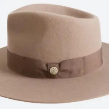 

Sheepskin Hat Solid Color Sheepskin Felt Hat Pure Wool Felt Hat with Ribbon Decoration