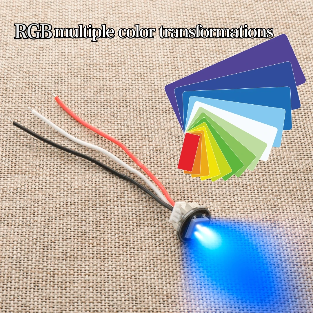 يمكن استخدام مصباح الصغير المحدد لـ DIYsabers للملحقات مثل غرفة الكريستال المعدنية الدوارة