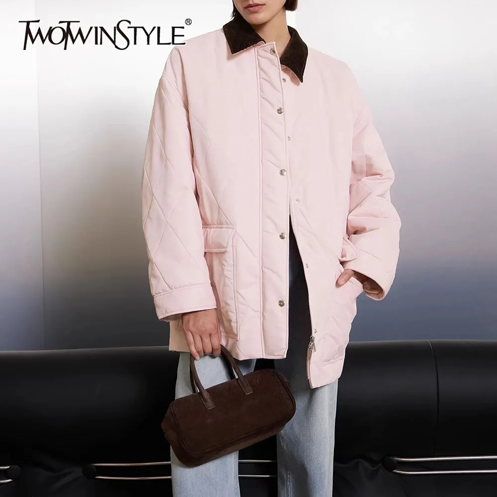 

TWOTWINSTYLE розовая куртка Normcore со сращенными пуговицами, женская офисная женская куртка с лацканами и длинными рукавами, осенний стиль, новая мода