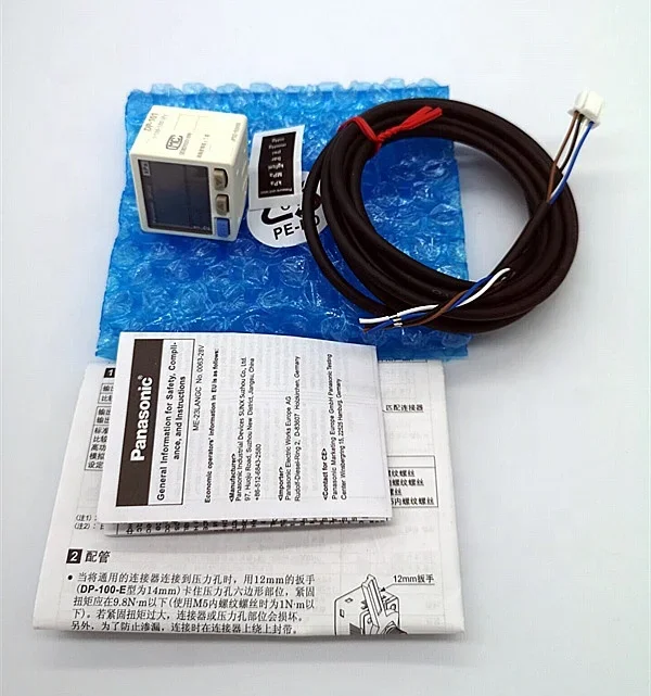 DP-101-M-P   Dual Display Digital Pressure Sensor [For Gas]    SUNX     New original