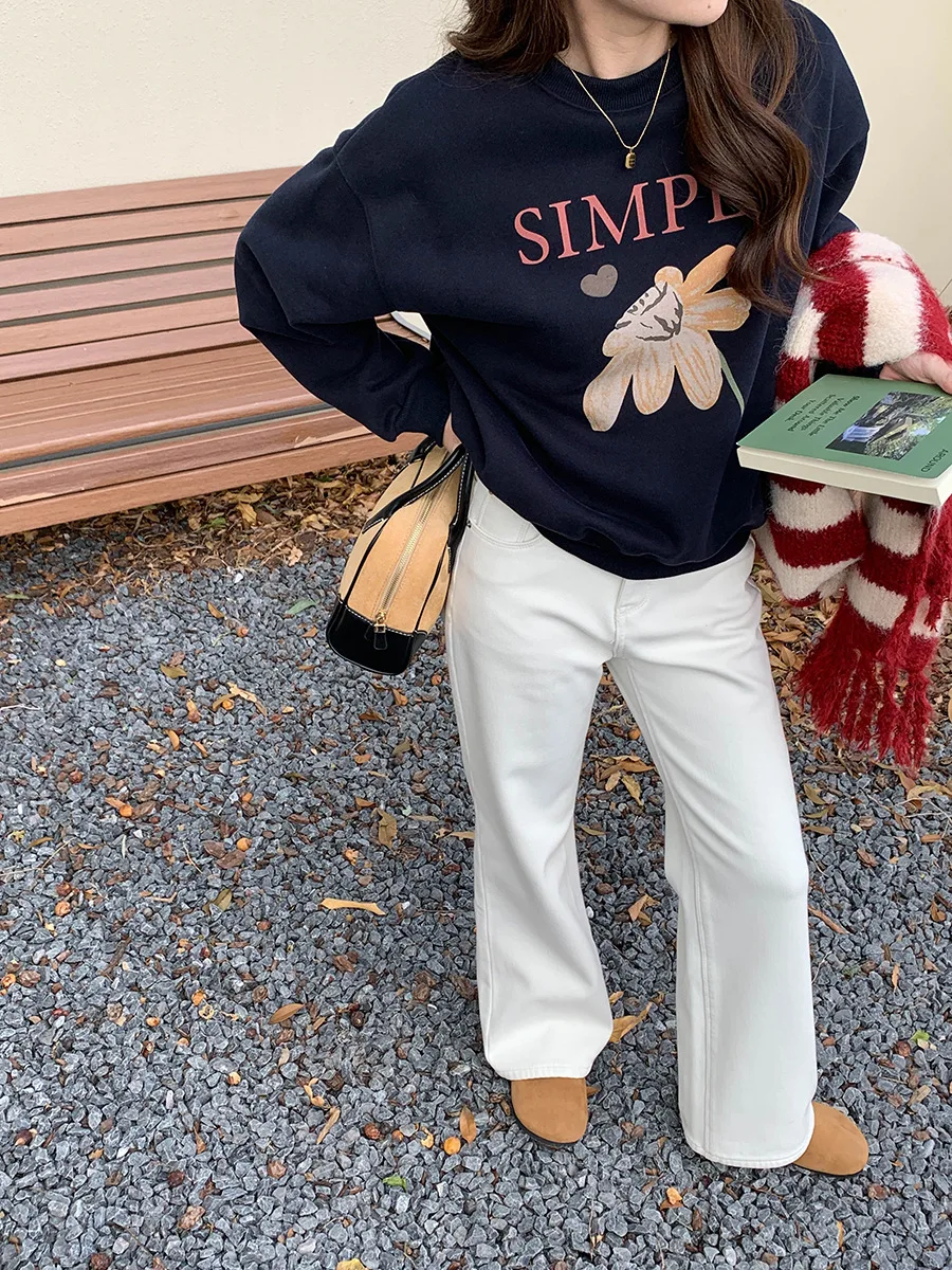 بلوفر نسائي مخملي بأكمام طويلة كاجوال مطبوع برقبة دائرية لمجموعة الخريف والشتاء الجديدة