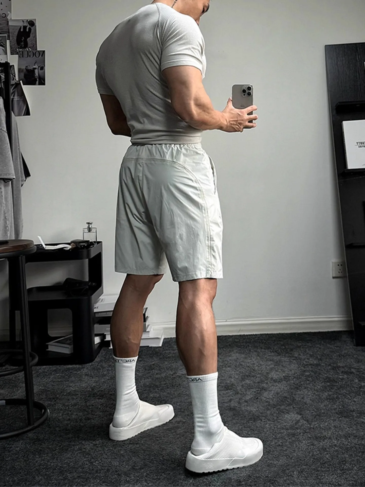 

Qui Dry Ice Silk orts Men's Summer Thin American Fitn Training Sports Pants Knee High Four Five Split Casual Pants