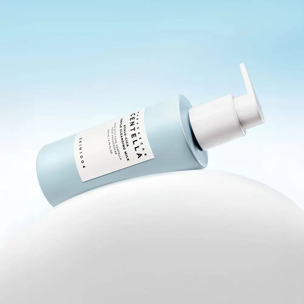 SKIN1004 Centella Asiatica Cleansing Milk Dan Makeup Remover Oil 2 In 1 200ml Pembersih Lembut Menenangkan Emulsifikasi Cepat