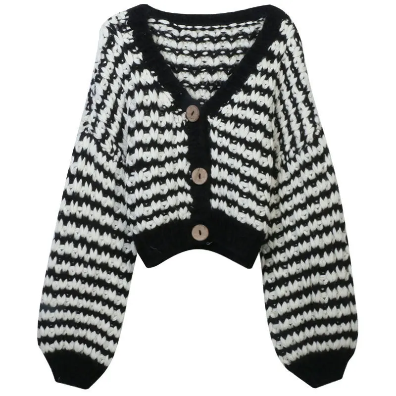 

Euramerican Women's Sweaters Autumn And Winter New Contrast Striped Hand Hook Bat Sleeve Lazy Style V-neck Knitted Cardigan
