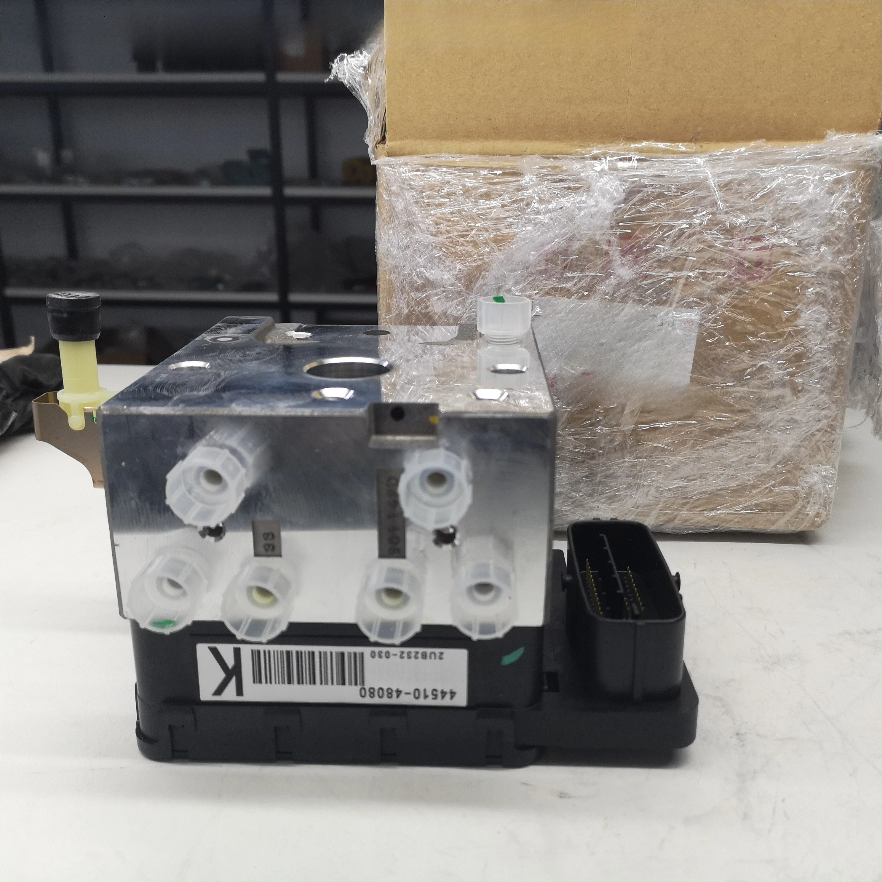 

For LEXUS Rx450h 2008-2019 ABS BRAKE Pump 44050-48320 44510-48080