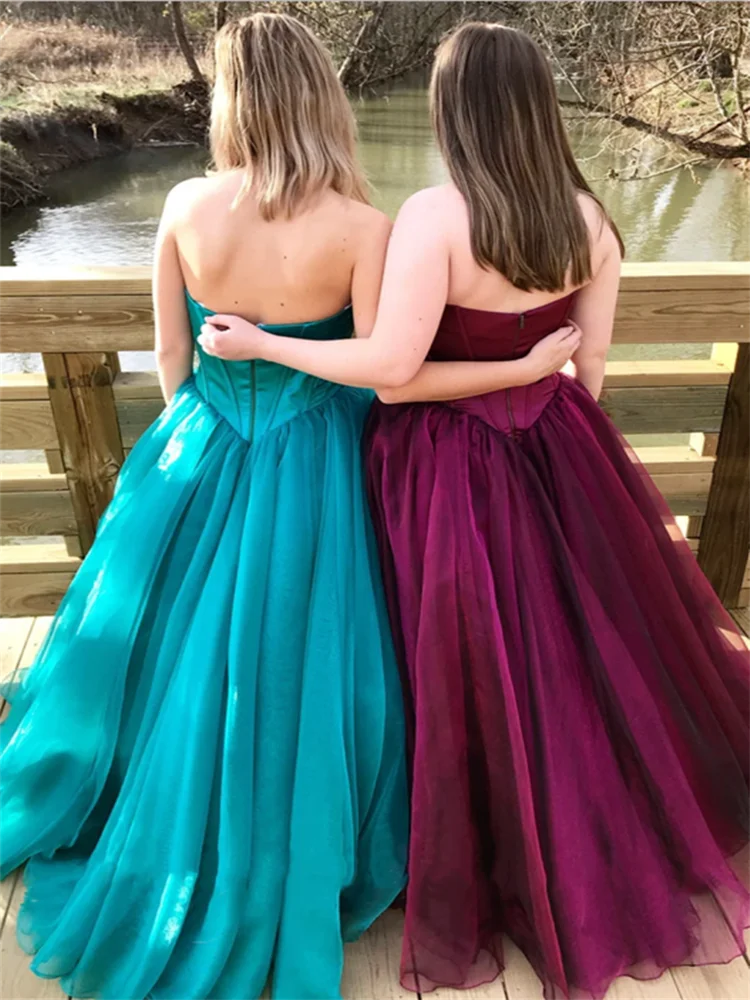 A-Line ชุดราตรียาว Tulle ที่ไม่มีสายหนัง Sweetheart Backless Quinceanera ชุดออกงานกลางคืน Elegant ชุดเดรสปาร์ตี้สำหรับผู้หญิง