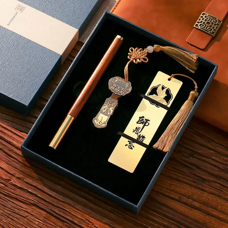 

Teacher's Day Gift/Forbidden City Bookmark Cultural and Creative Exquisite Classical Chinese Style Gift Box/Holiday Gift