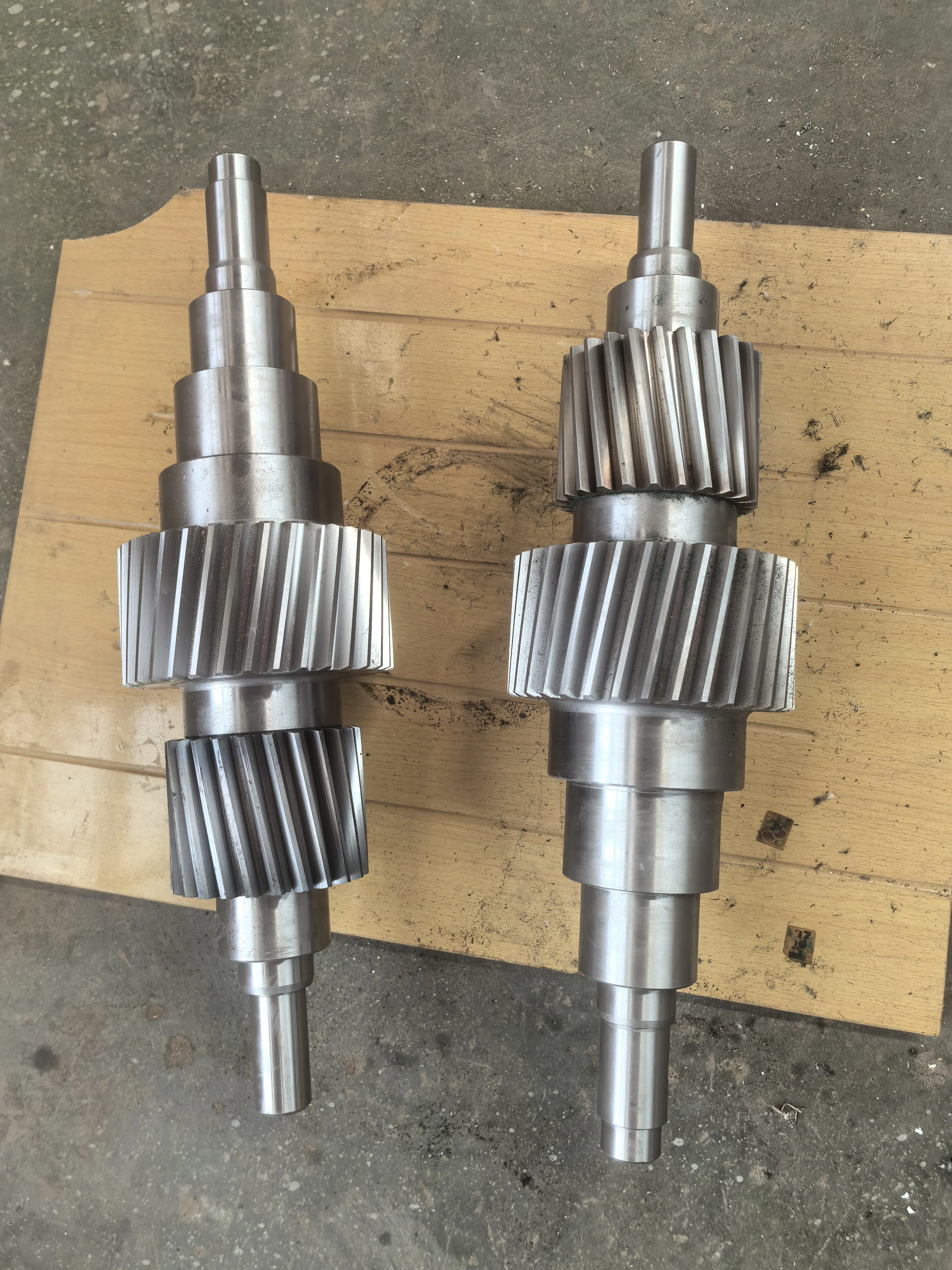 Different Size Gear Shaft Herringbone Helical Spur Pinion Shaft Keyed Shaft for Industrial Use