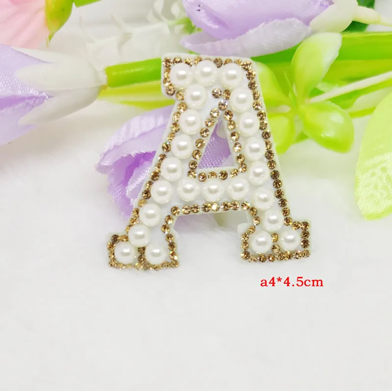 3D Handmade Pearl Bead Applique A-Z Letter Ironing Patch Rhinestone for Handmade Weeding Dress Garment Hat Decoration DIY Felt