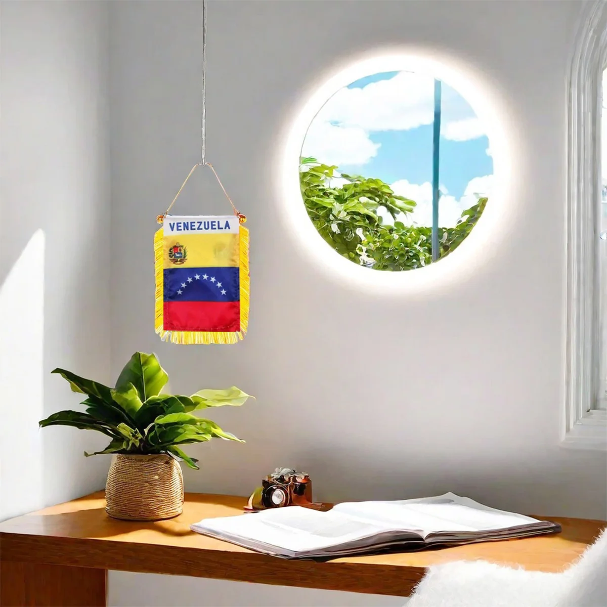 1pc Venezuela Window Hanging Flag 3x4 In 8x12cm Mini Flag Banner Car Rearview Mirror Decor Fringed Hanging Flag with Suction Cup