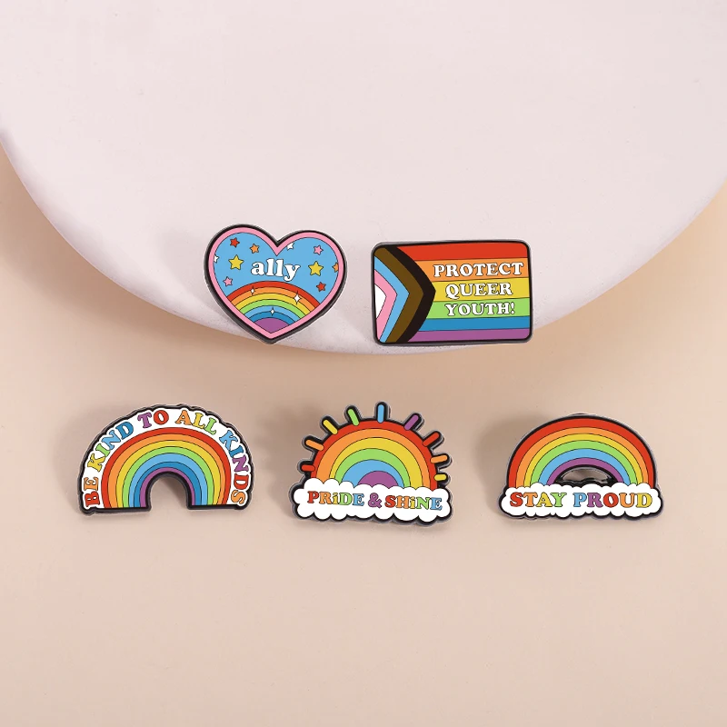 21 Style Pride Day Collection Enamel Pin Heart Pronouns Tinplate Brooch Bi Lesbian Gay Rainbow Cat Badges Omni Frog Jewelry Gift