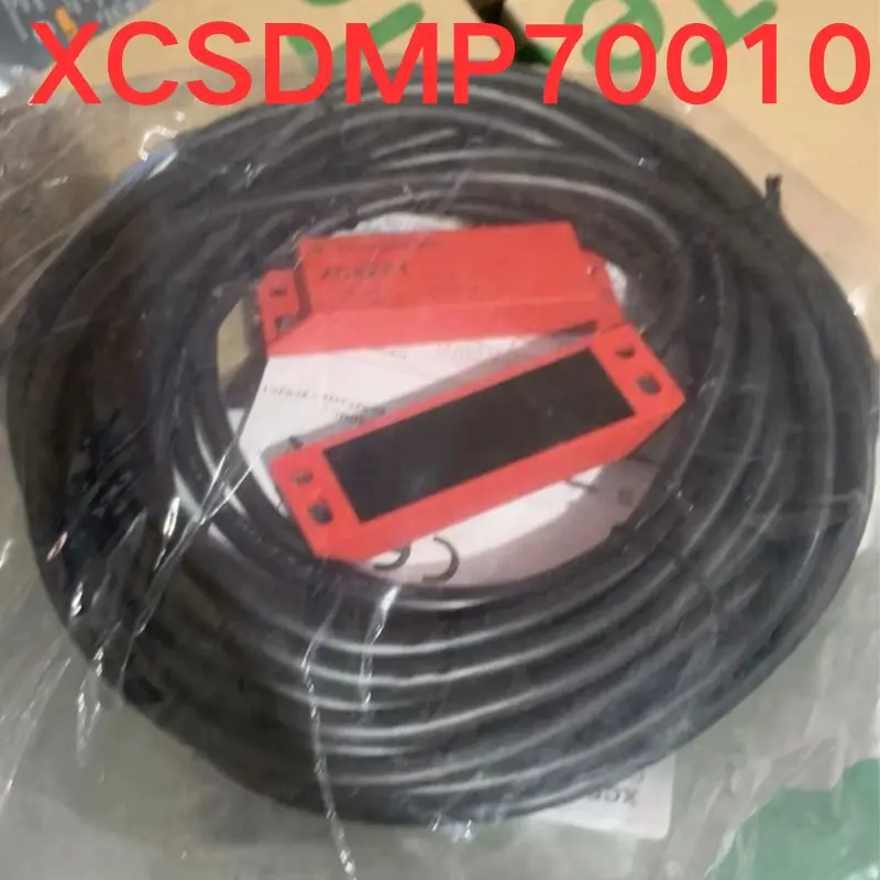 

brand-new,Limit switch XCSDMP70010