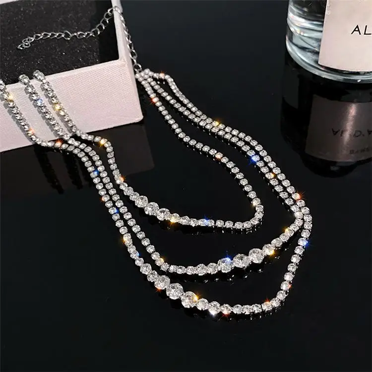 

Short Diamond-Encrusted Necklace For Women, Simple Multi-Layered Clavicle Chain Choker Necklace Chain Jewelry For Ladies Gift