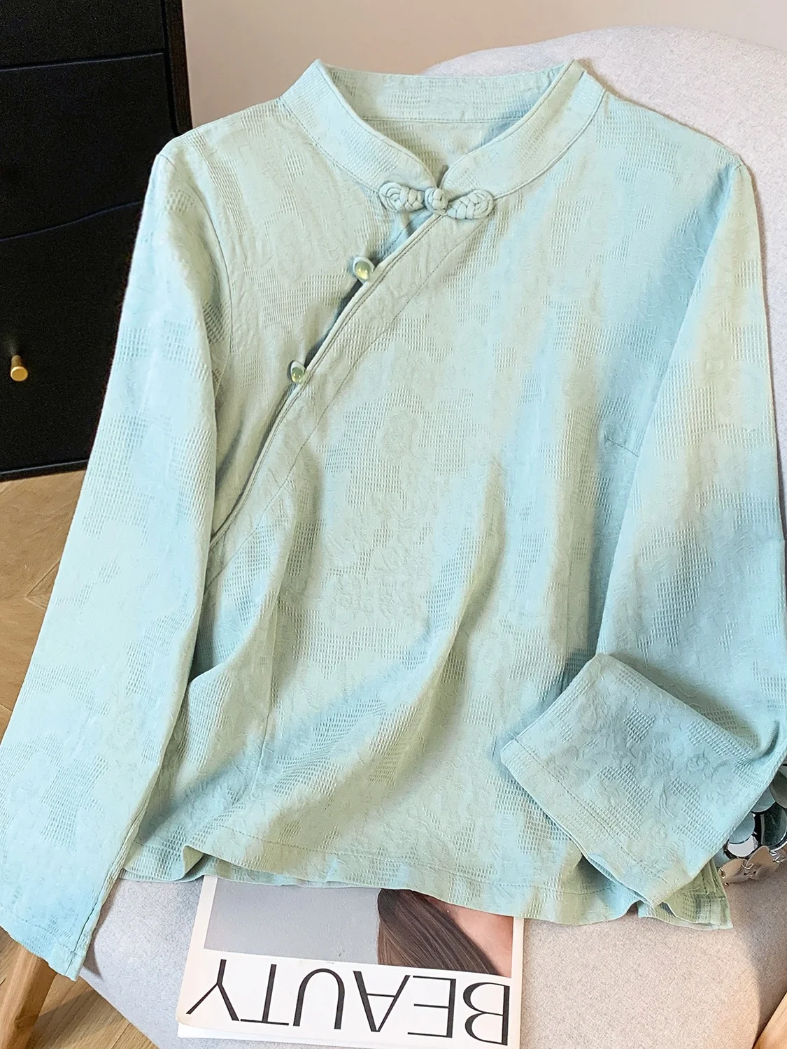 

Chinese Sle Large Size irt Women's Long Sve Embroidered Stand Collar Side Buttoned Autumn New Faion Traditional Clot...