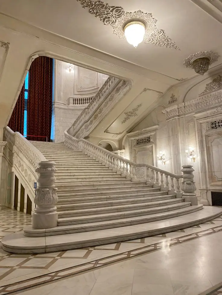 European Villa Custom Curved Marble Staircase Steps for Interior Design Projects Wholesale From Stone Factory