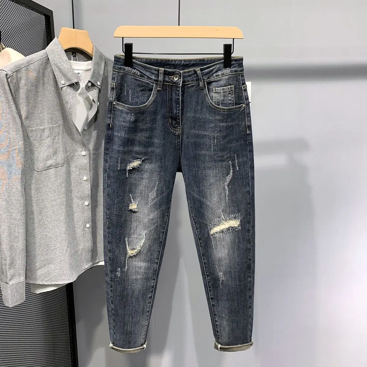 

Мужские повседневные джинсы весна-осень, модные брендовые брюки с дырками и нашивками, корейская версия, зауженные, стильные, универсальные, для повседневной носки