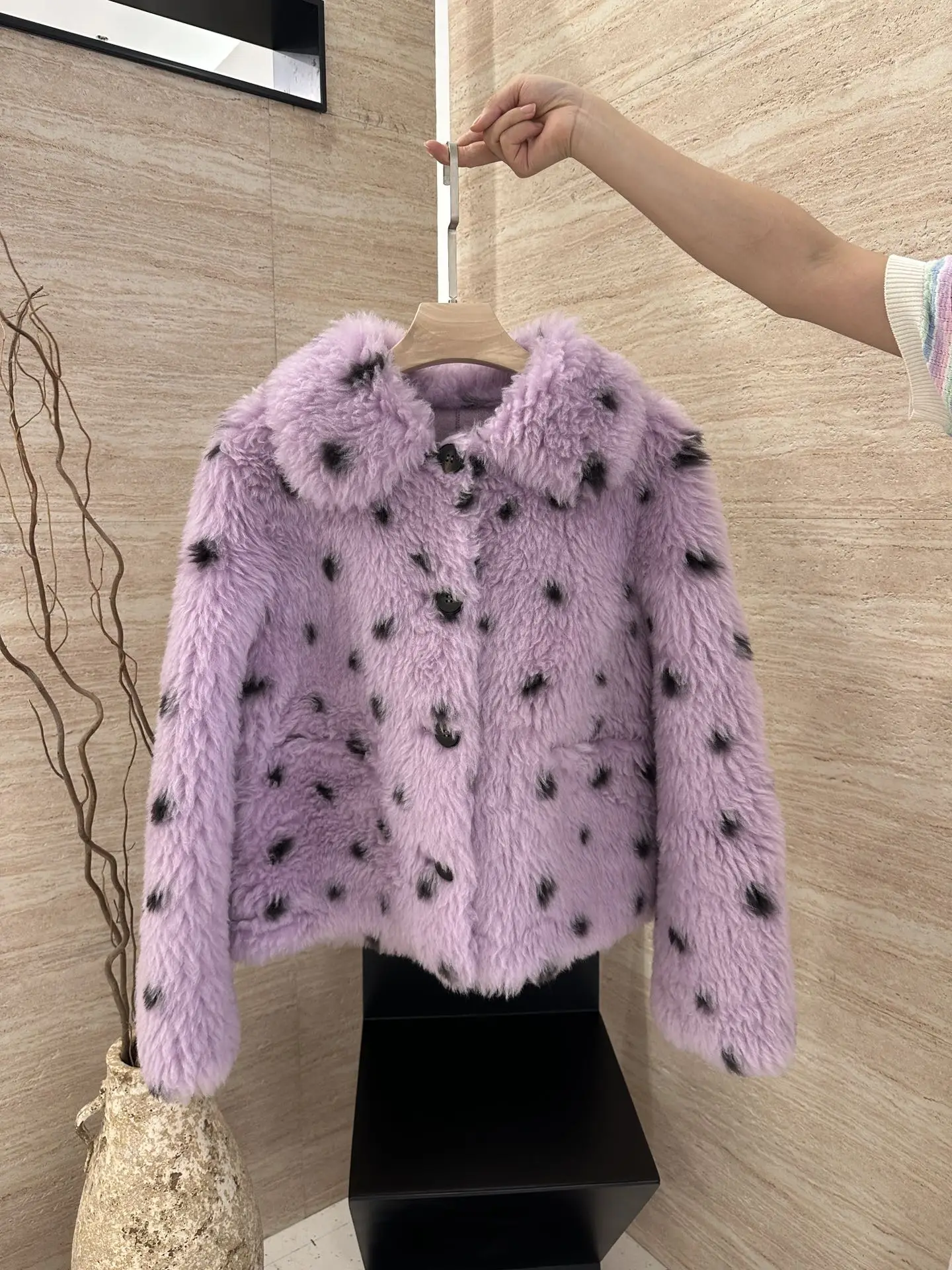 

2024 Winter Fashion New Women's ClothingWool Fur Coat 1001