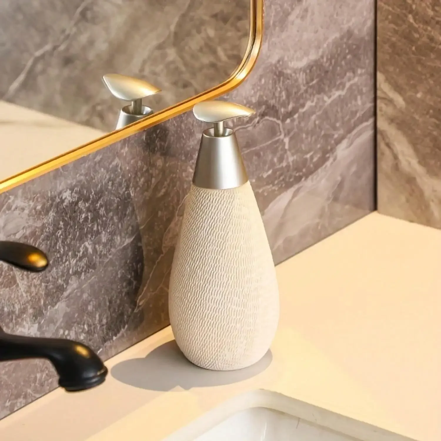 

Ретро креативный керамический дозатор мыла, пластиковая головка насоса, бутылка для дезинфицирующего средства для рук, бутылка для лосьона для ванной комнаты, гель для душа, бутылка шампуня