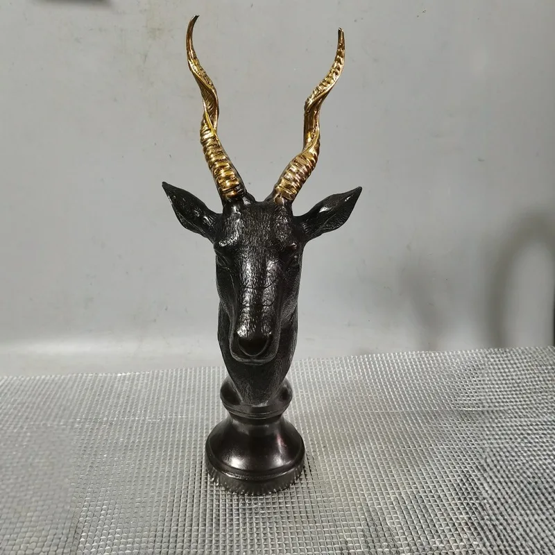 Bronze deer head collectible ornament, deer head decorative piece, handicraft made of copper